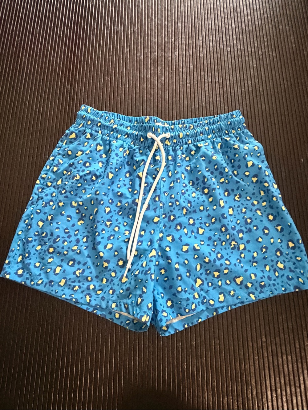 crown & ivy Bright Blue Leopard-Print Athletic Shorts